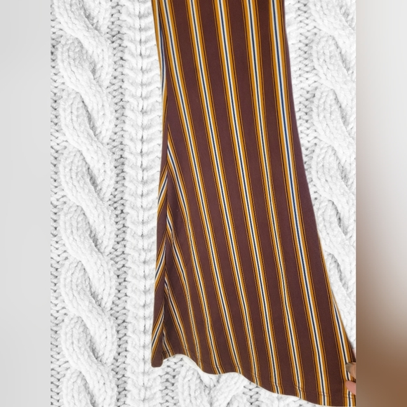 Bell-bottom pants - Picture 3 of 6